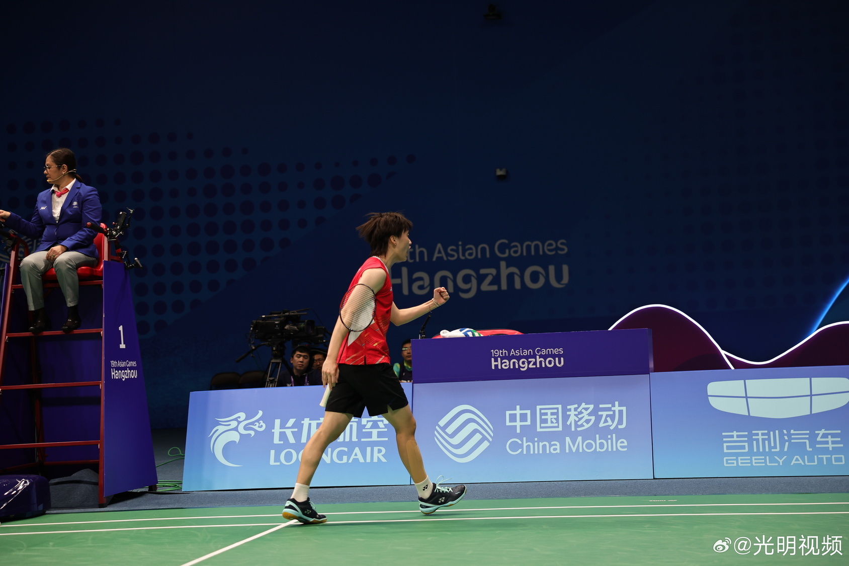 西班牙超級杯決賽皇家馬德裏2-0畢爾巴鄂競技 莫德裏奇破門本澤馬點射.